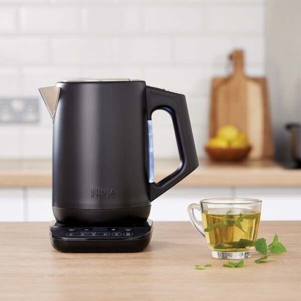 Ninja Black Perfect Temperature Kettle, Rapid Boil – [KT200UKREF]