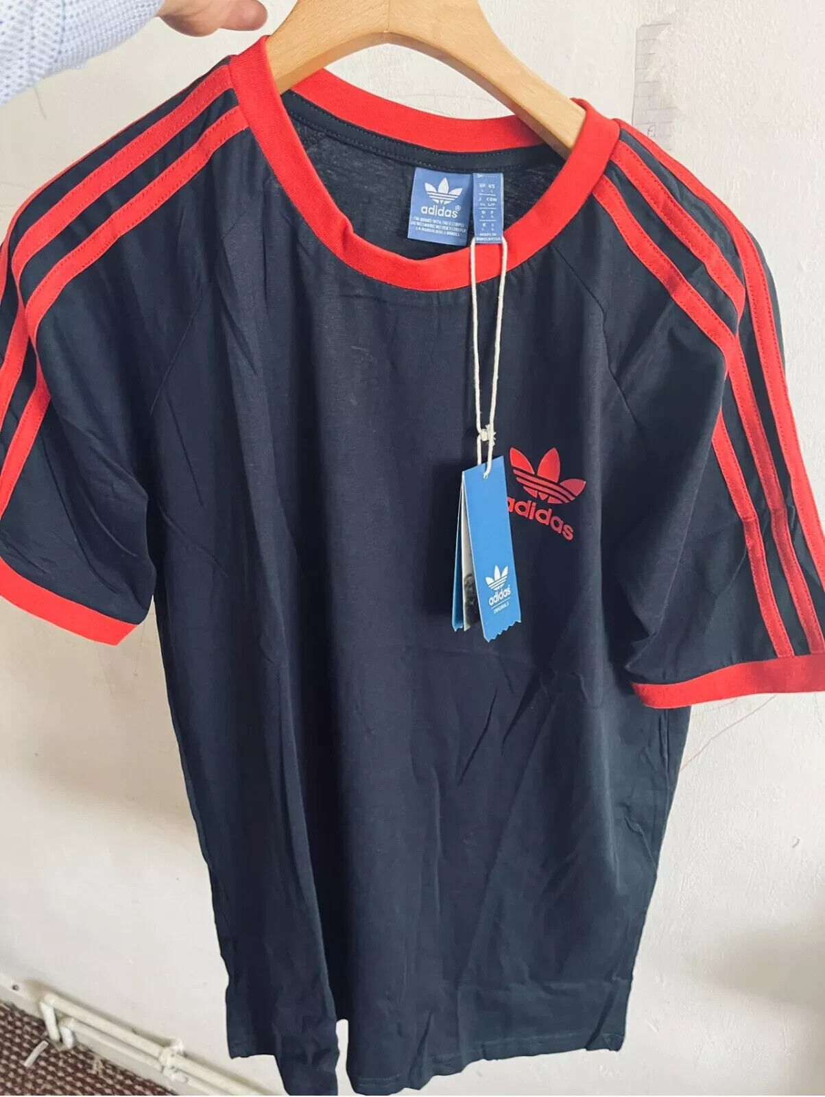 MEN'S ADIDAS  ORIGINALS TEE  SHORT SLEEVE CREW NECK THREE STRIPE  T-SHIRT L, XL