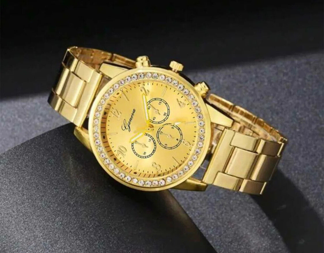 Women Crystal Diamante Quartz Ladies Wrist Watch Fashion Rhinestone Watches Gift