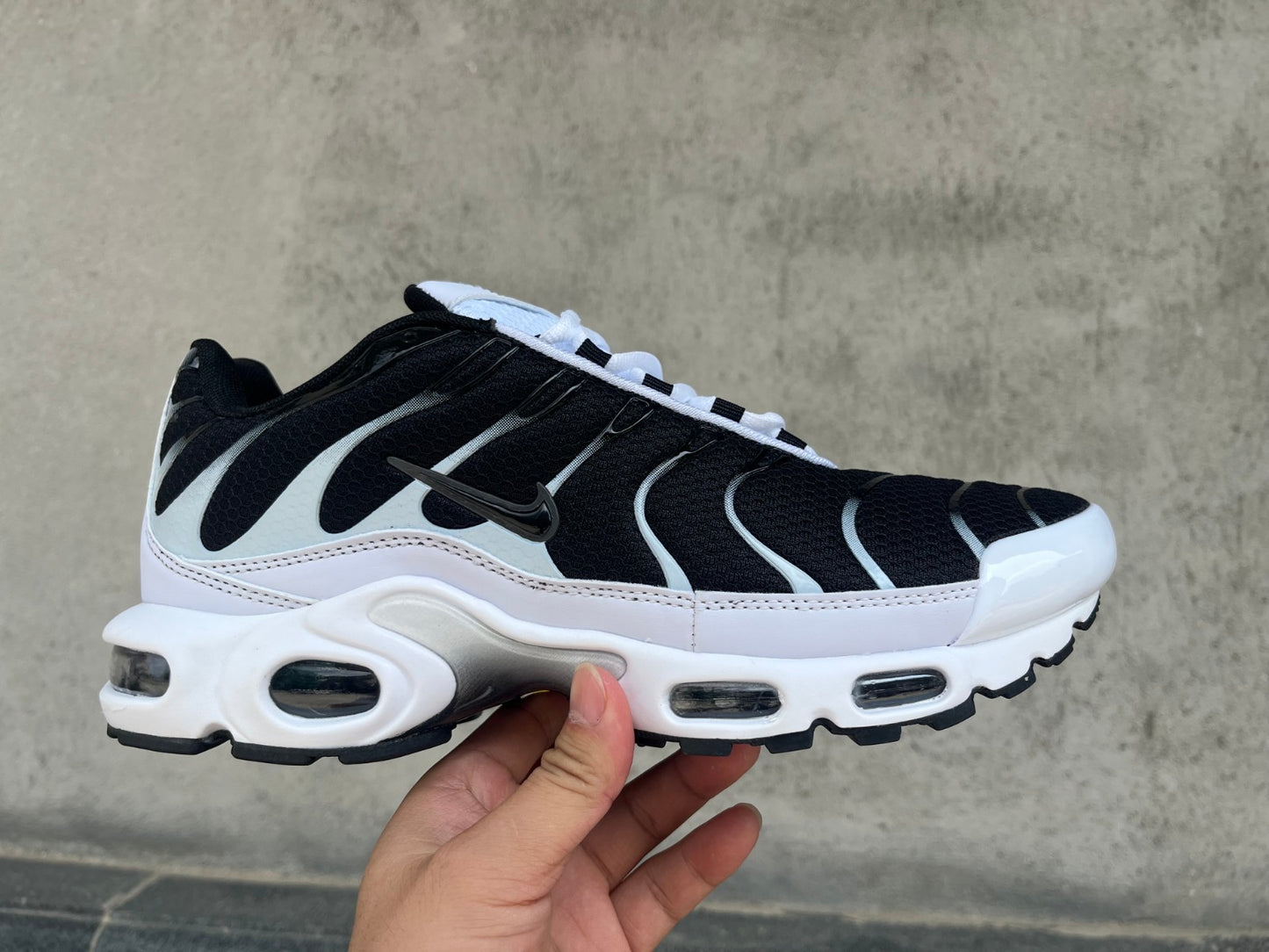 Nike Air Max TN Plus Men's Running Sneakers Low Top Sports Trainers