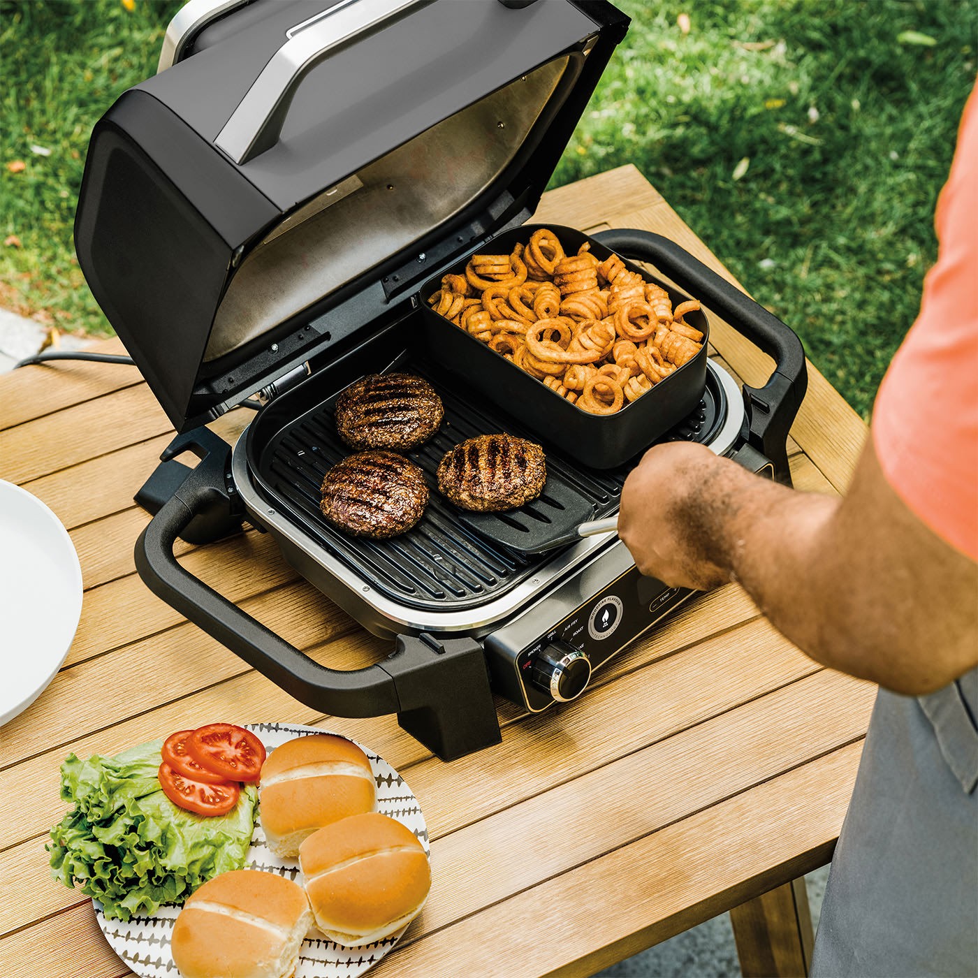 Ninja Woodfire Electric Outdoor BBQ Grill & Smoker [OG701UK]