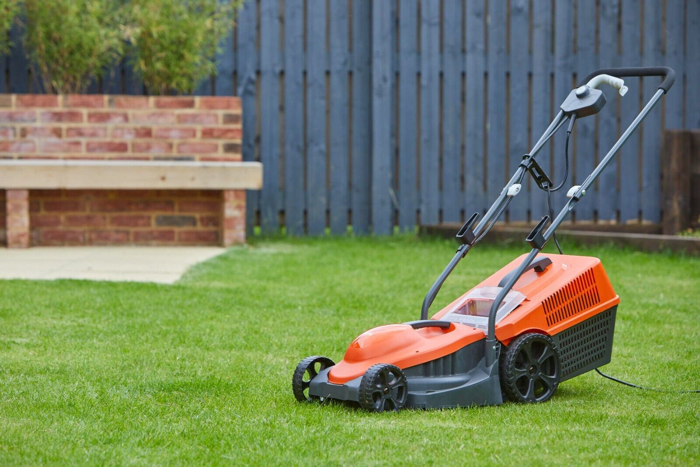 Flymo SimpliMow 320V Electric Wheeled Lawnmower - Silver Grade